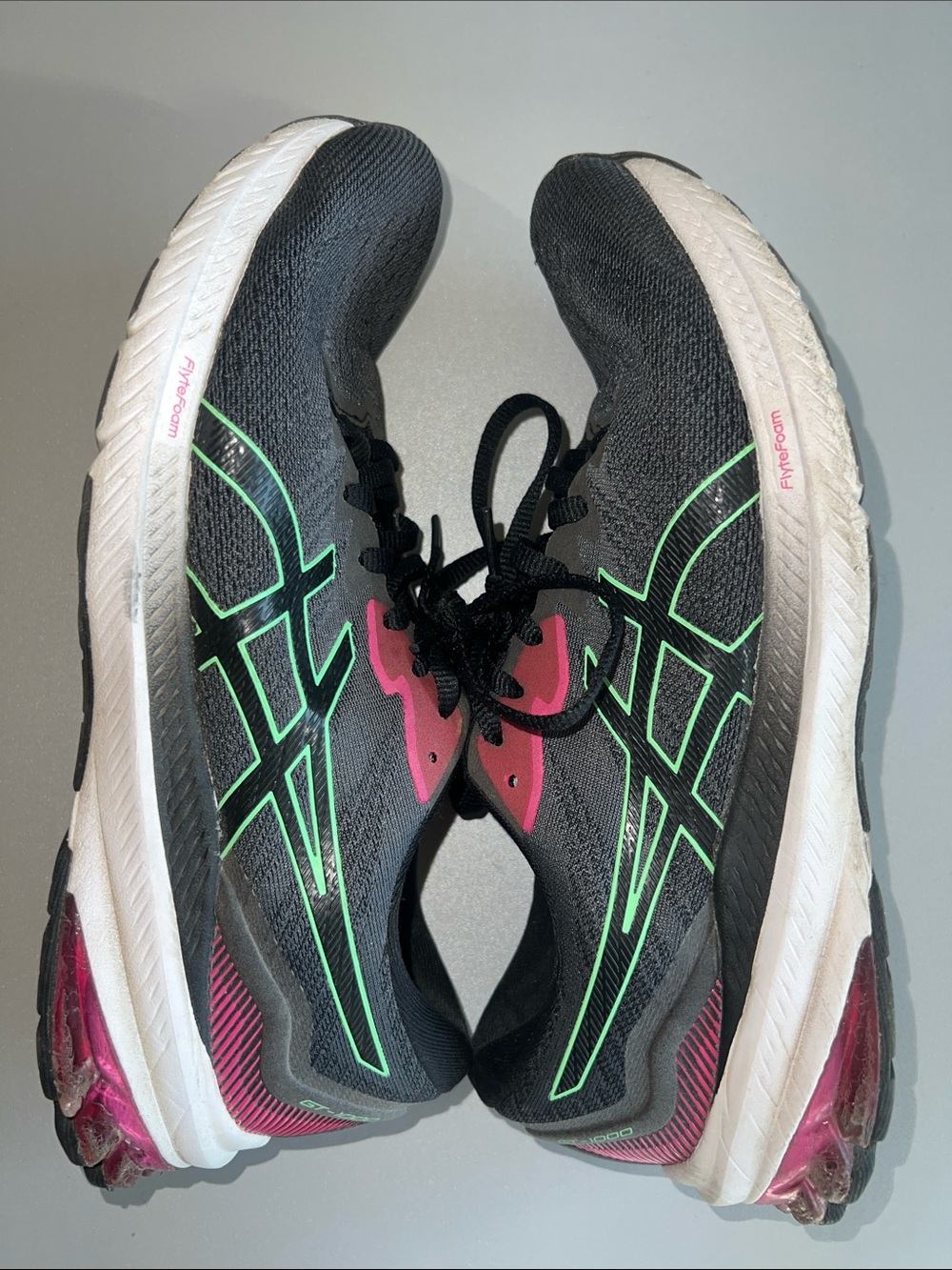 Asics Shoe Bundle - Picture 9 of 15